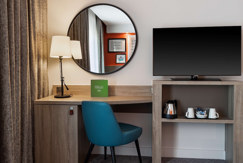 Hampton By Hilton Torquay 53/63