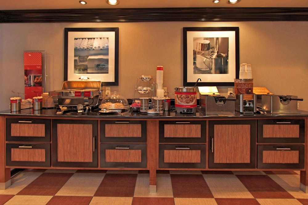 Hampton Inn Defiance 20/25