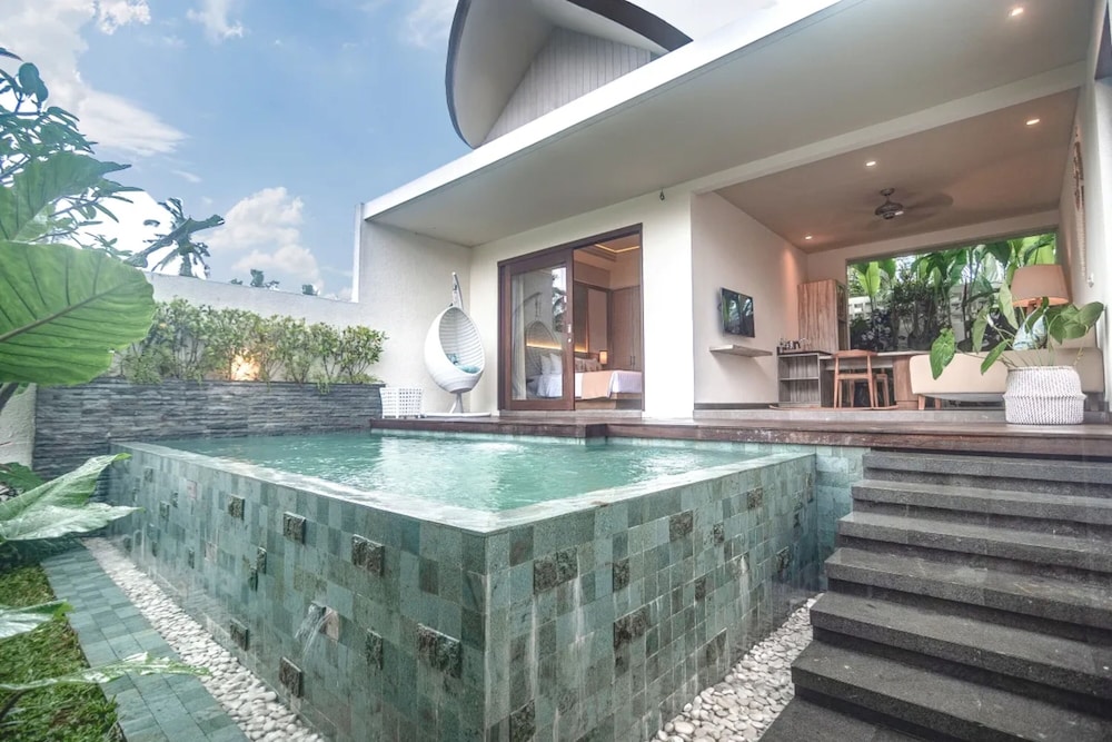 Daun Lebar Villas 1/50