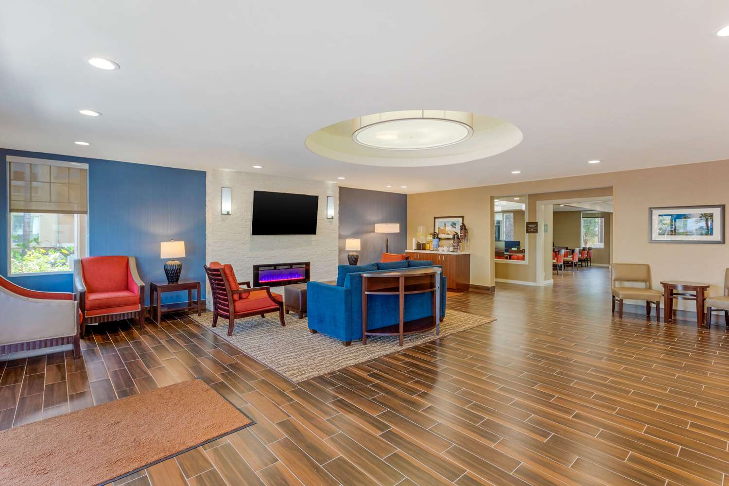 Comfort Inn & Suites Near Ontario Airport, CA 6/19