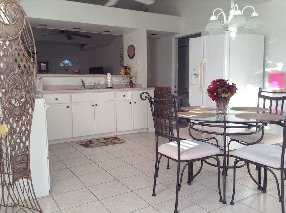 Paradise Cove at Lemon Bay 47/71