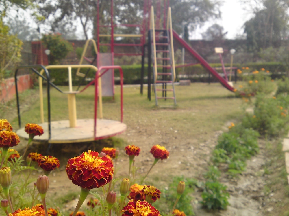 HOTEL SWARAJ RESORTS 45/73