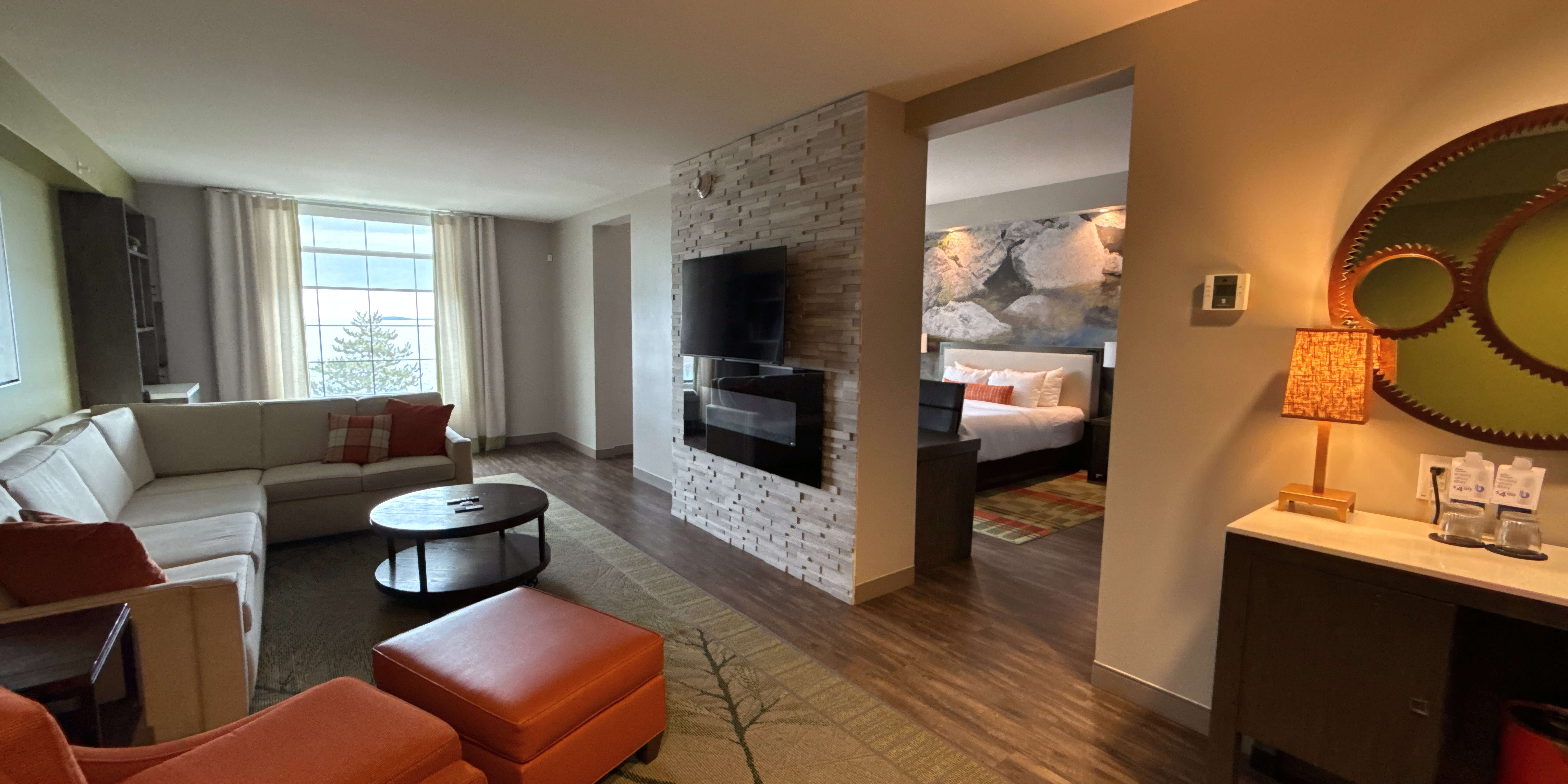 HOTEL INDIGO TRAVERSE CITY 52/78