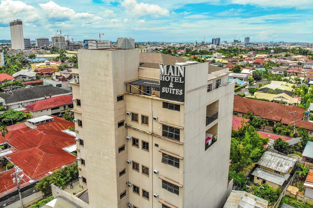Main Hotel And Suites 6/67