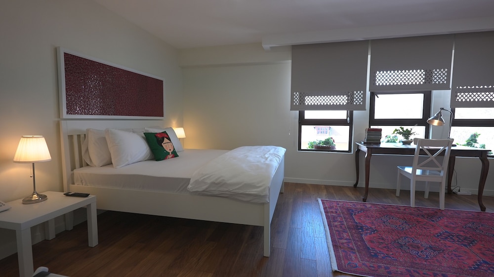 Pertevniyal Aziziye Hotel 12/50