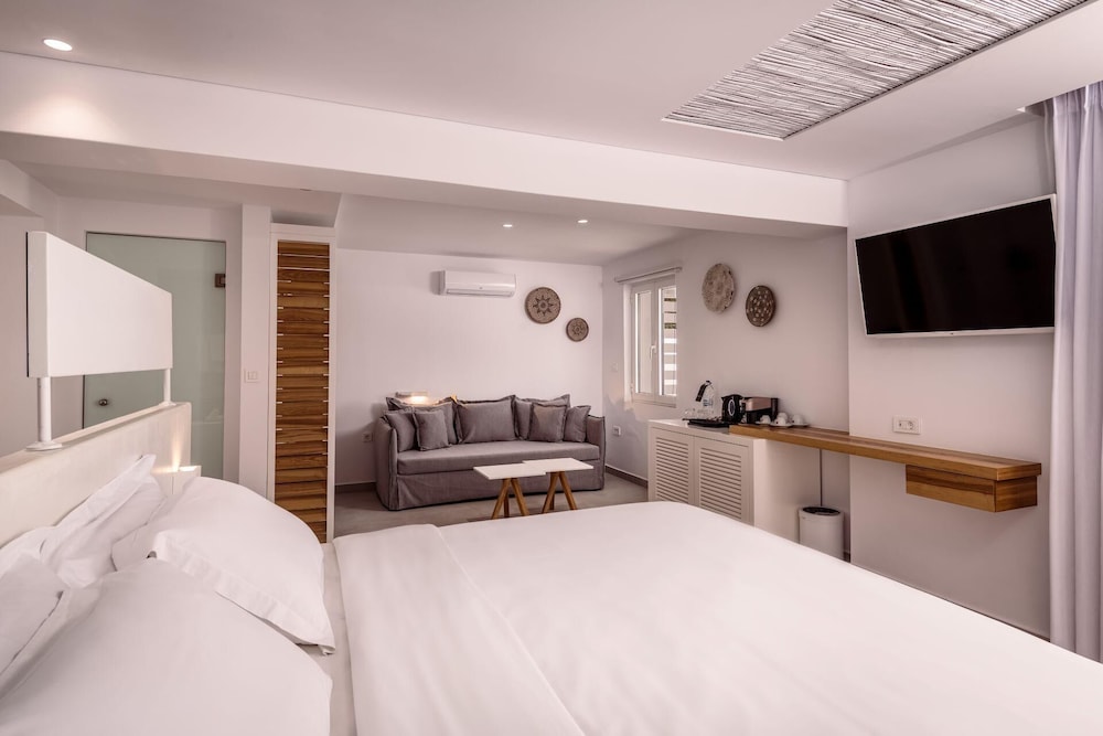 Kantouni Beach Hotel 18/49