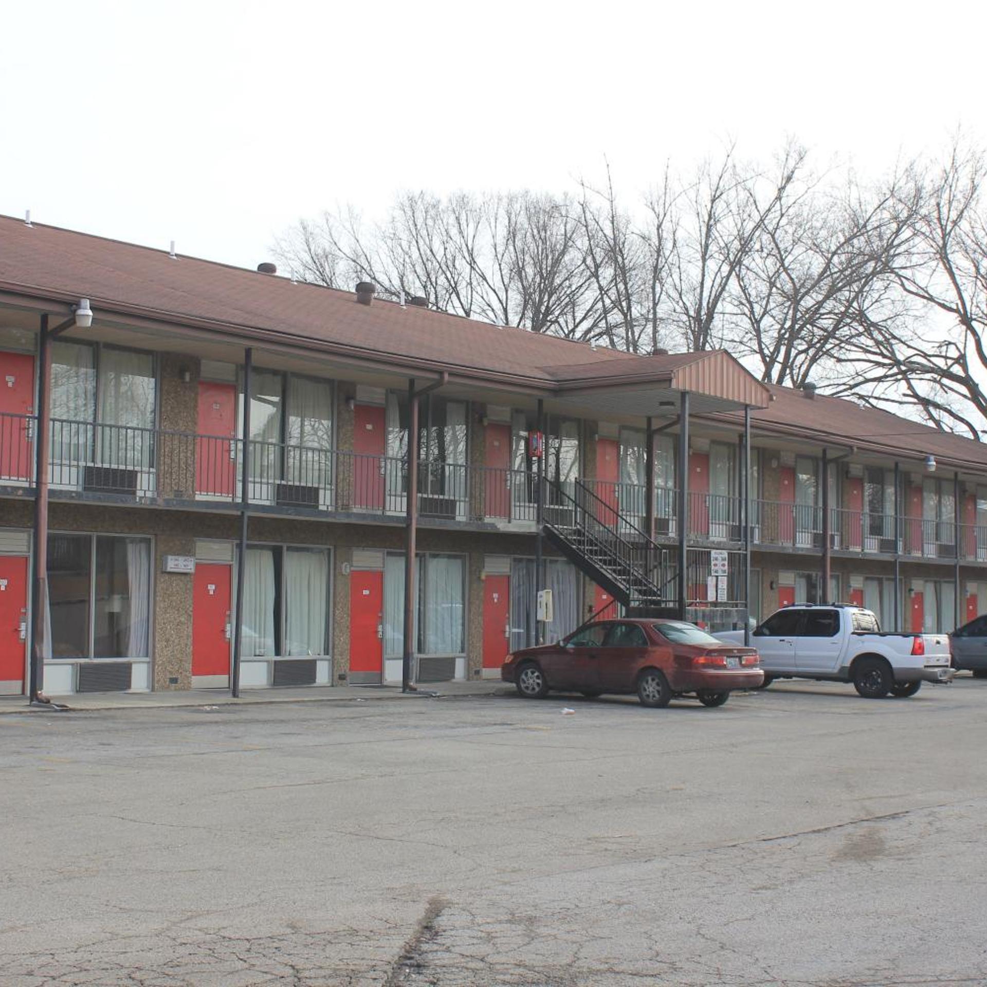 Red Carpet Inn Louisville 4/39