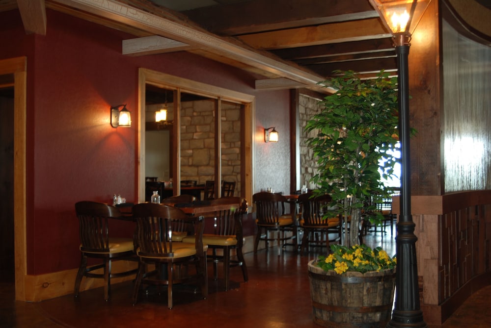 Heritage Hotel Lancaster 46/55