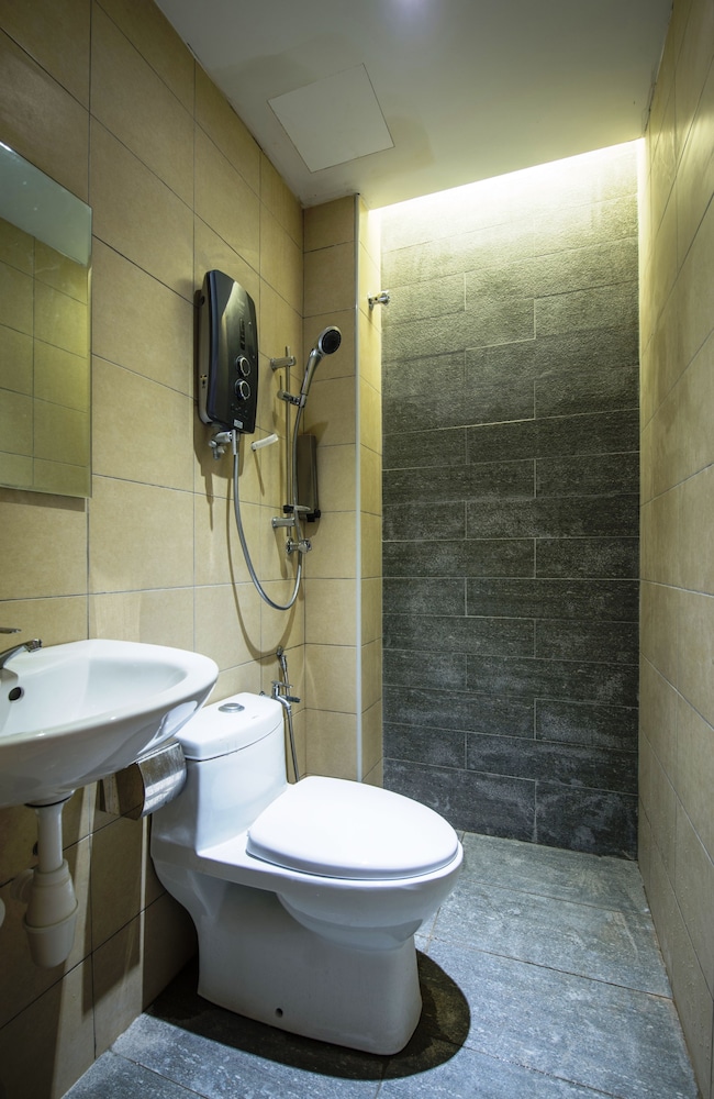 Sovotel Boutique Hotel @ Uptown 28 18/18