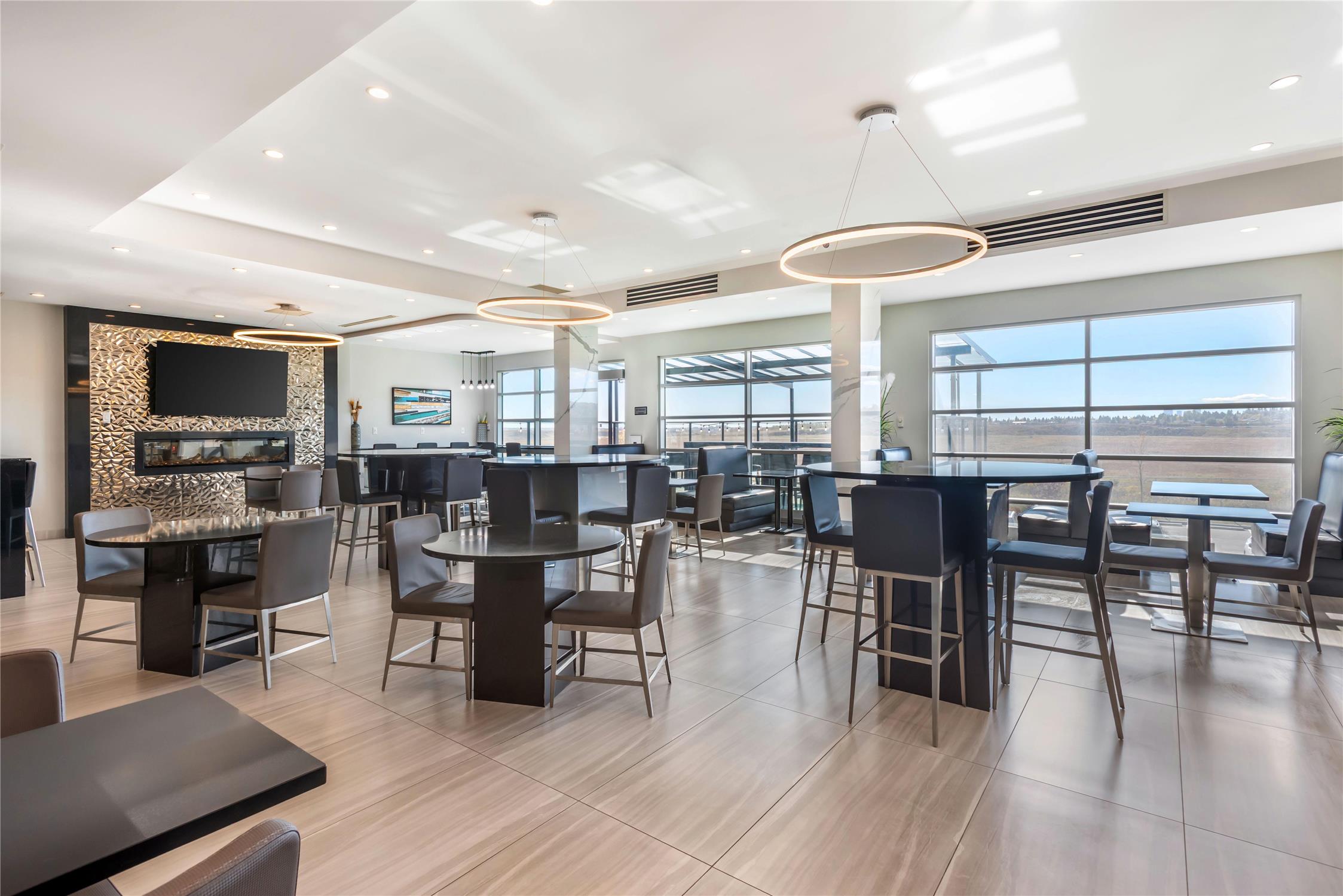 Executive Residency By Best Western Calgary City View North 49/59