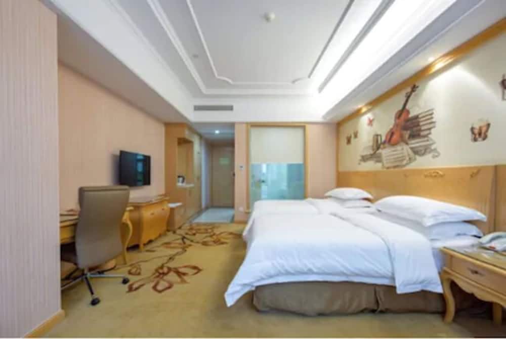 Vienna International Ningbo West Town Xintiandi 15/34