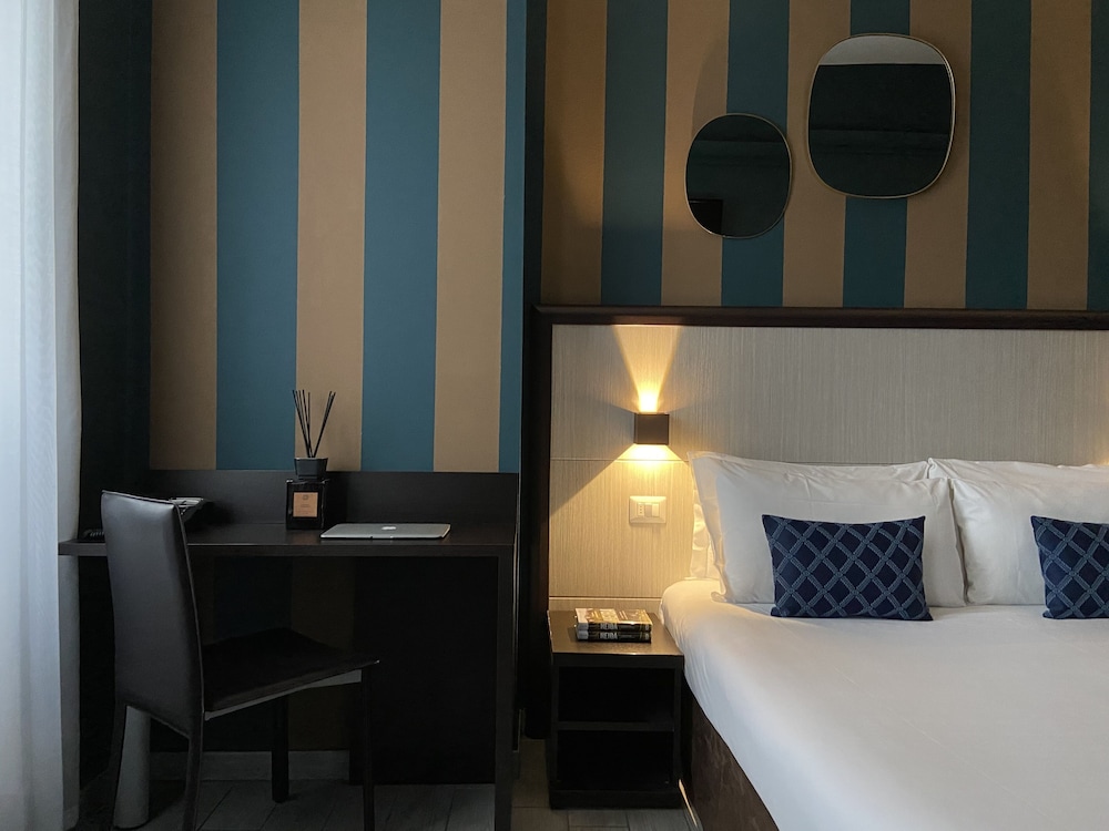 AV Hotel Milano 23/55