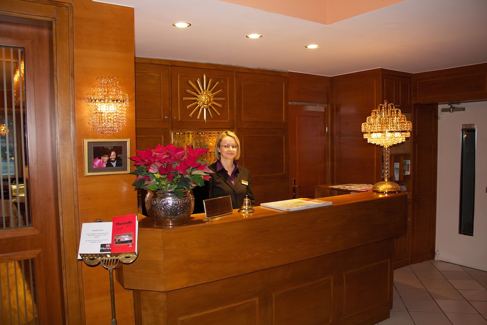 Hotel Vier Jahreszeiten 4/45