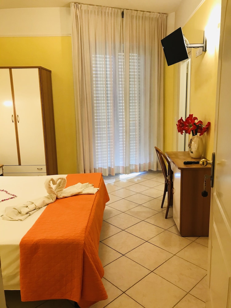 Hotel Naica 40/42