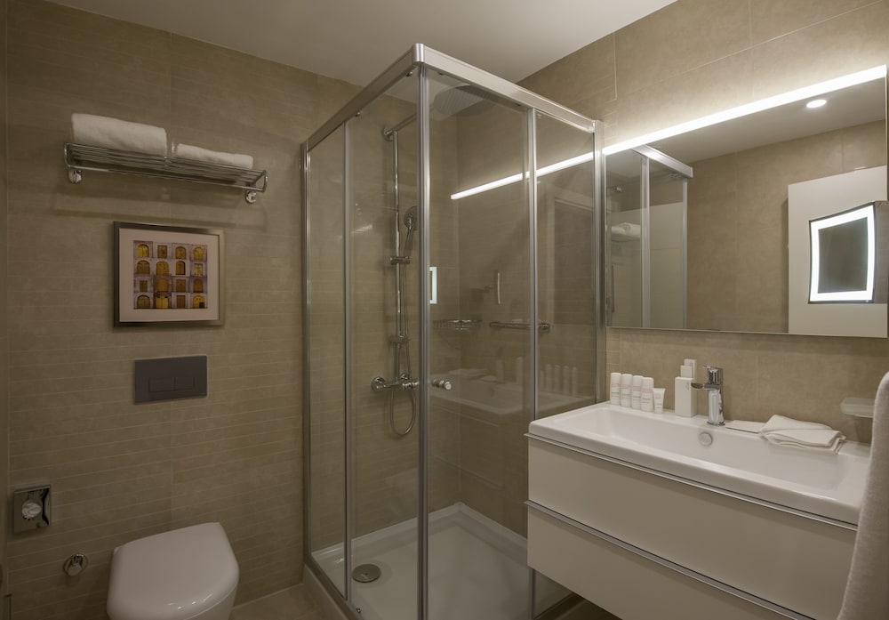 The Superior Living Batisehir 52/55