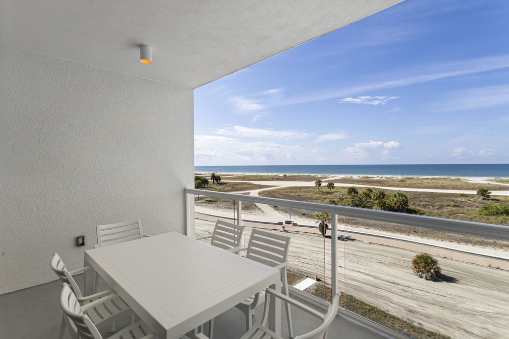 Treasure Island Ocean Club 31/50