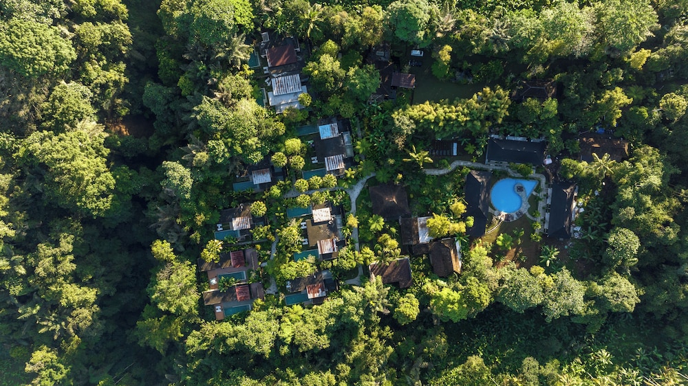 SENETAN VILLAS AND SPA RESORT 36/50