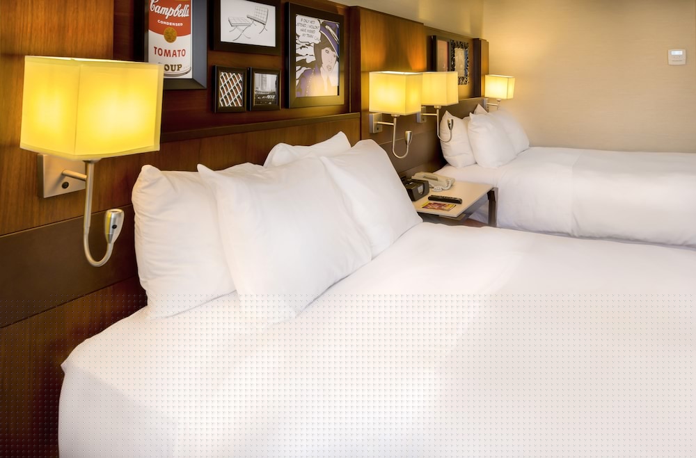 Delta Hotels By Marriott Utica 10/57
