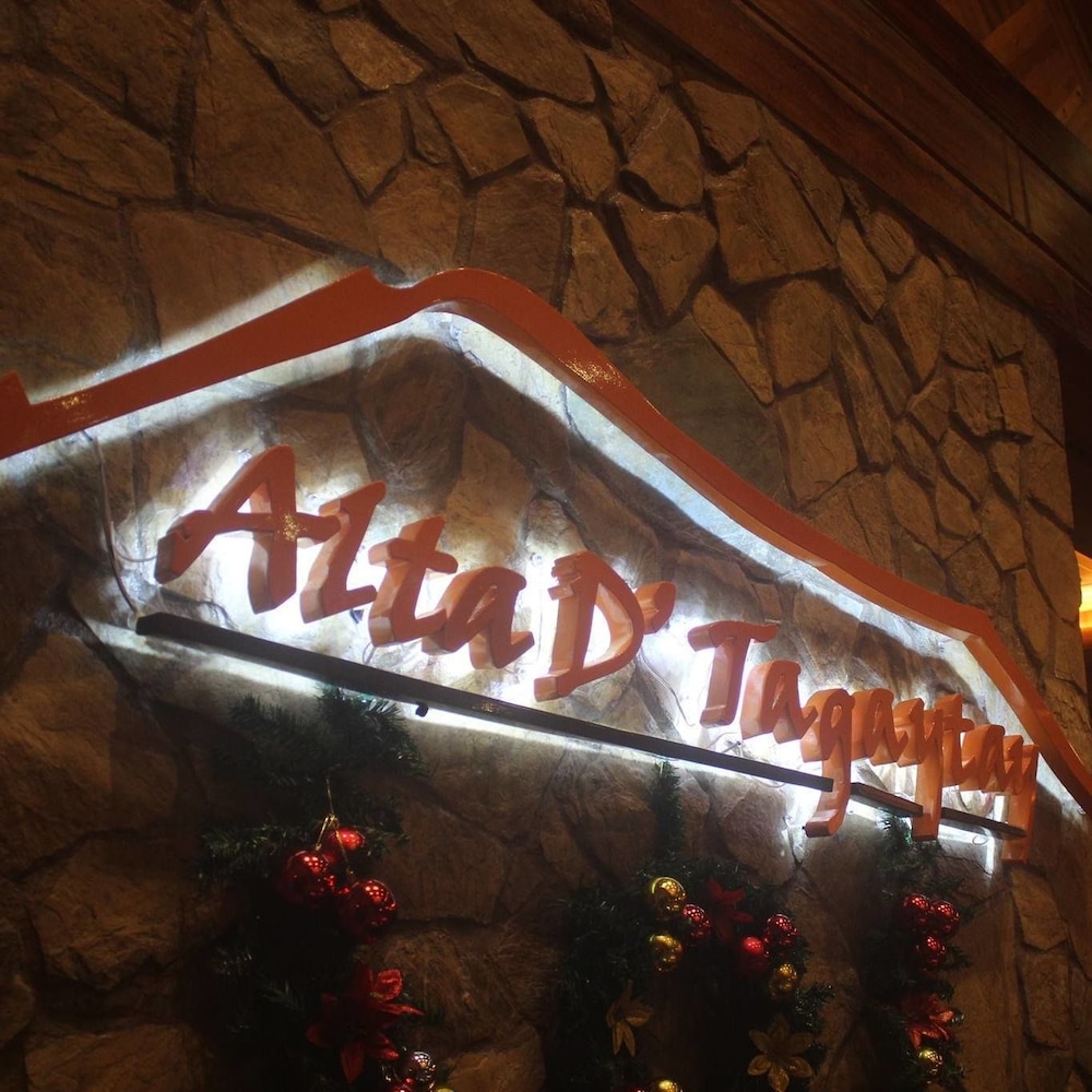 Alta D Tagaytay 33/55
