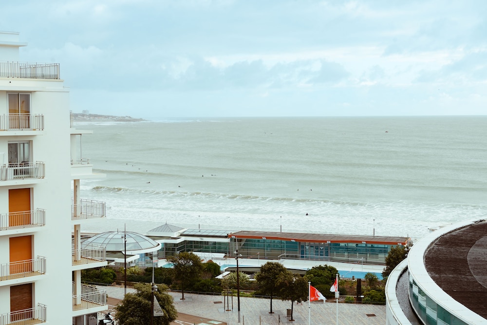 Kyriad Prestige Les Sables D Olonne Plage Centre Des Congres 62/65