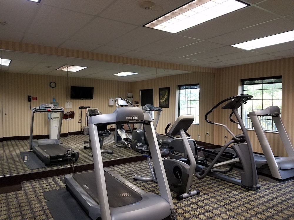 Staybridge Suites Rogers Bentonville 20/49