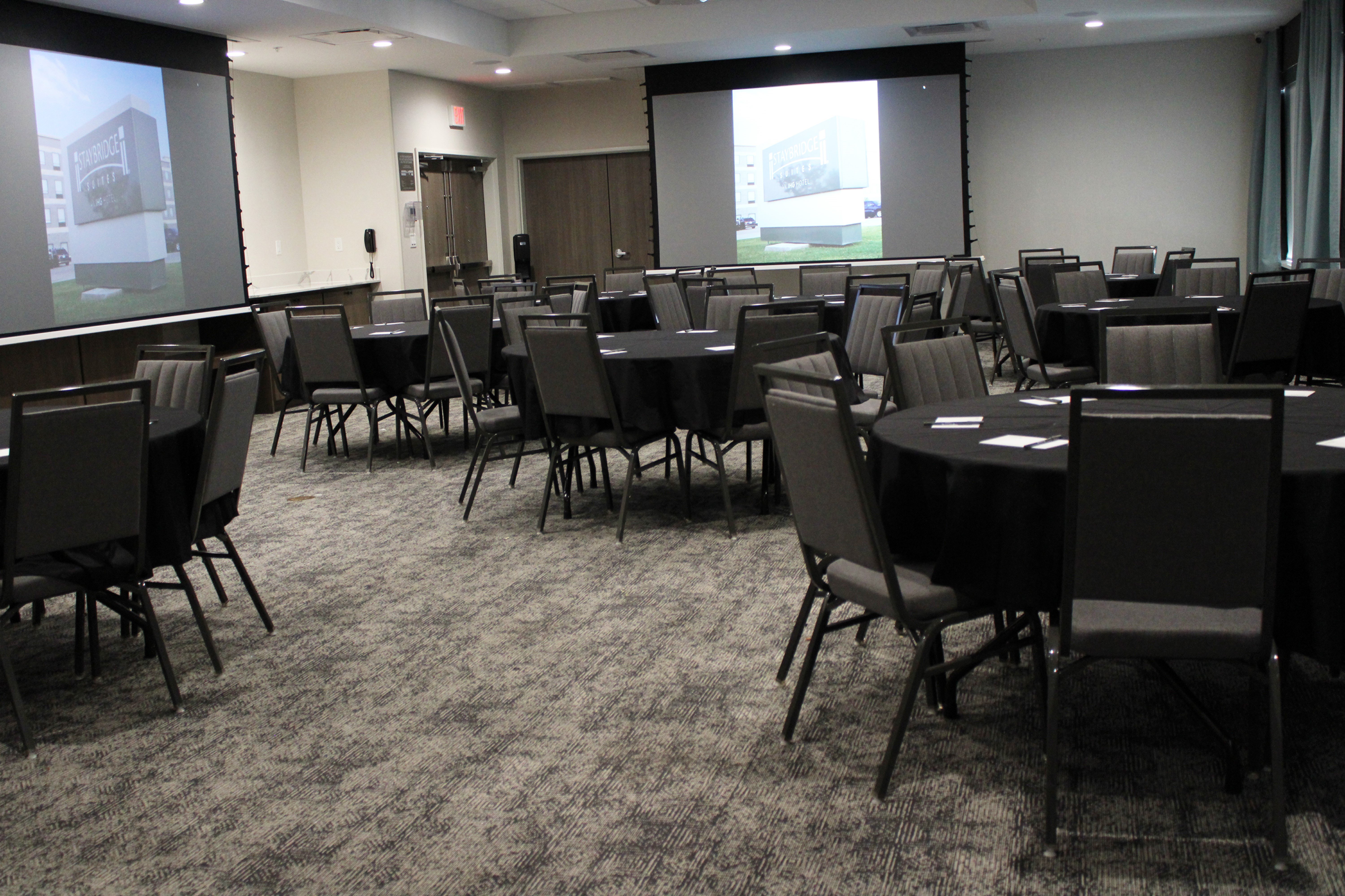 Staybridge Suites Dallas - Grand Prairie 55/70