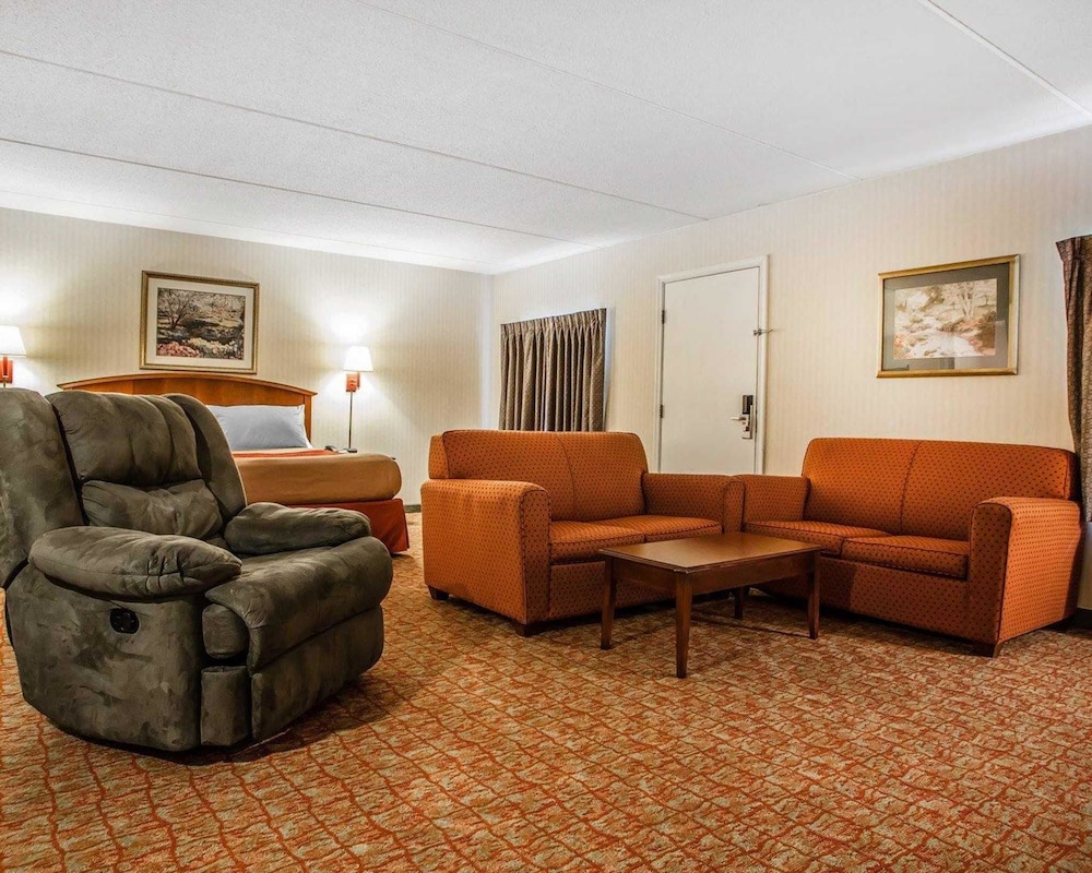 Econo Lodge Douglassville Pottstown 27/33