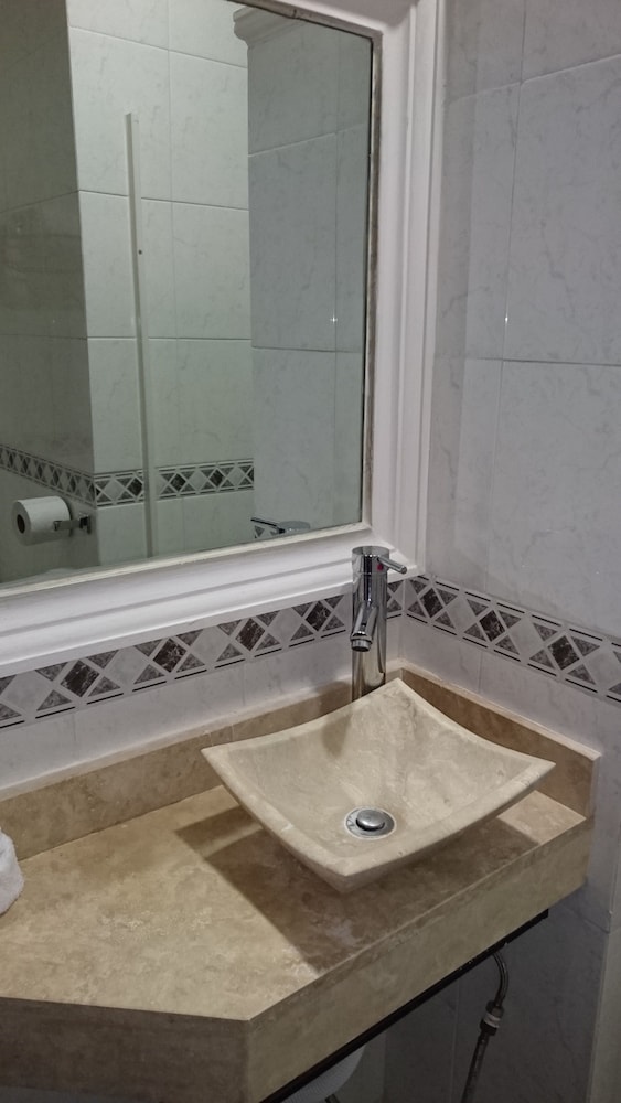 Hotel Savoy Express 47/47