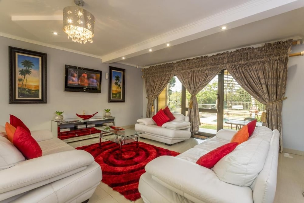 Ezulwini Guest House 35/50