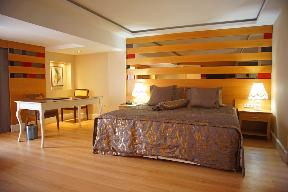 The Green Park Hotel Taksim 12/52