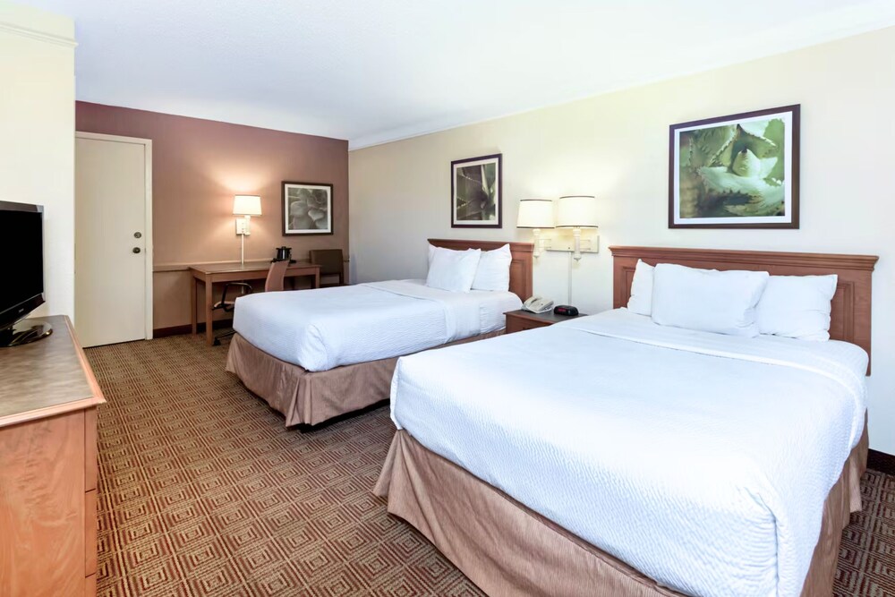 Garden inn and suites san antonio l 35 19/36