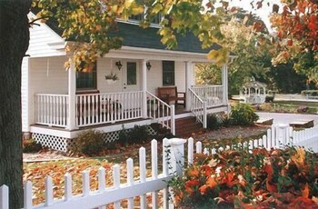 The Taber Inne Suites 1/55