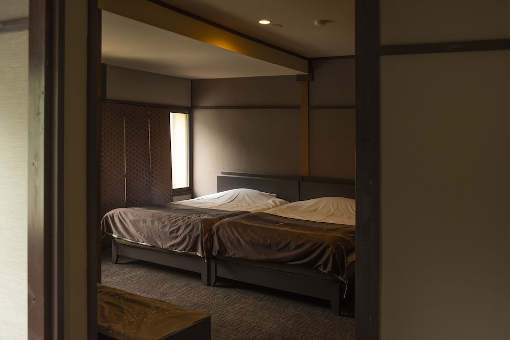 Kusatsu Onsen Eidaya 27/74