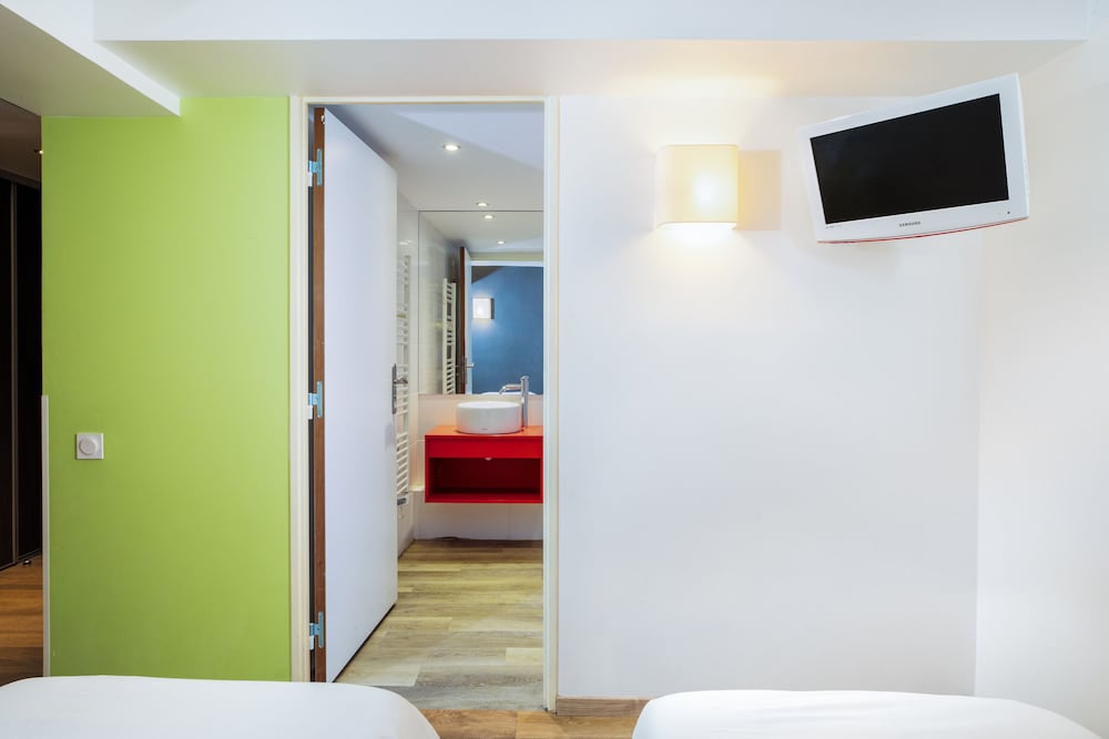 SOWELL RESIDENCES Pierre Blanche 20/70