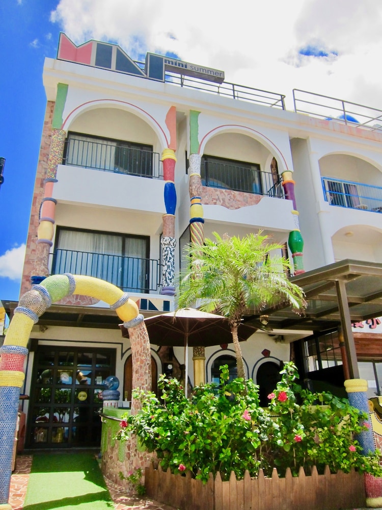 Mini Summer Hostel 7/50