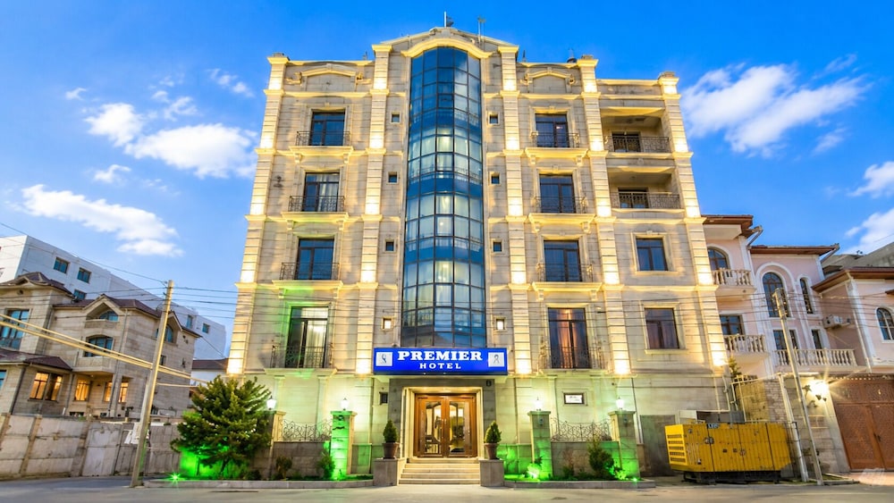 Premier Hotel 3/67