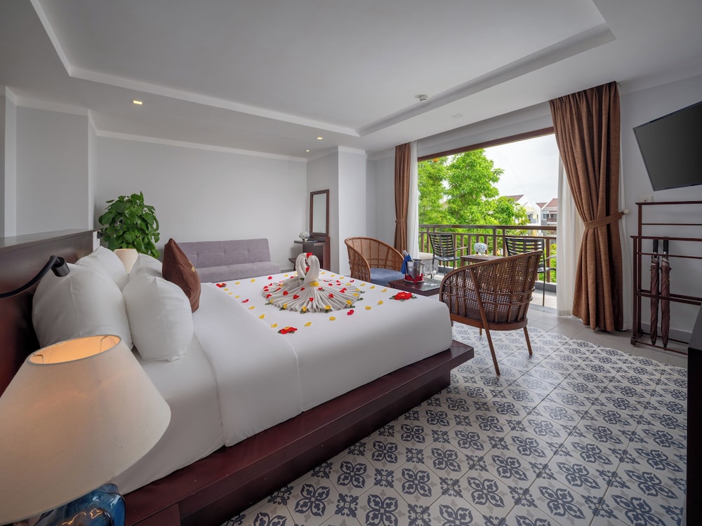 HONEYMOON, SUITE, RIVER VIEW, BALCONY