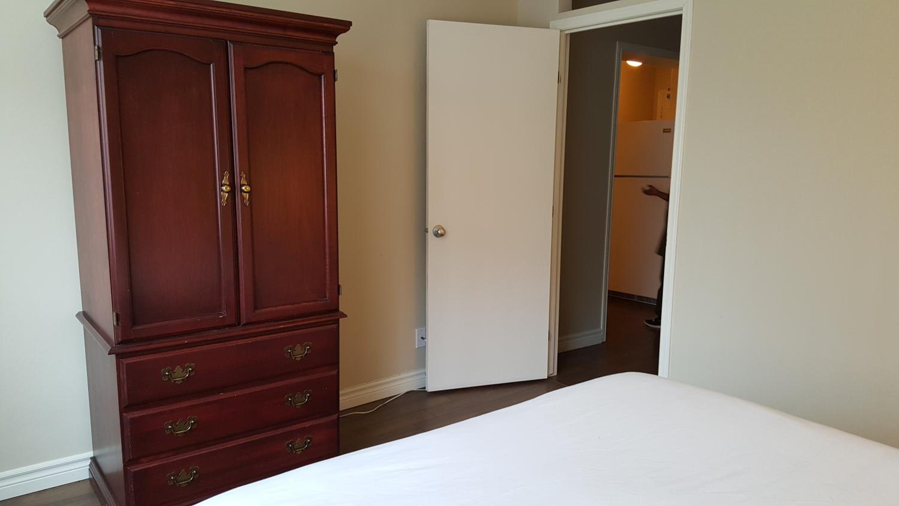 Suite, Queen Bed