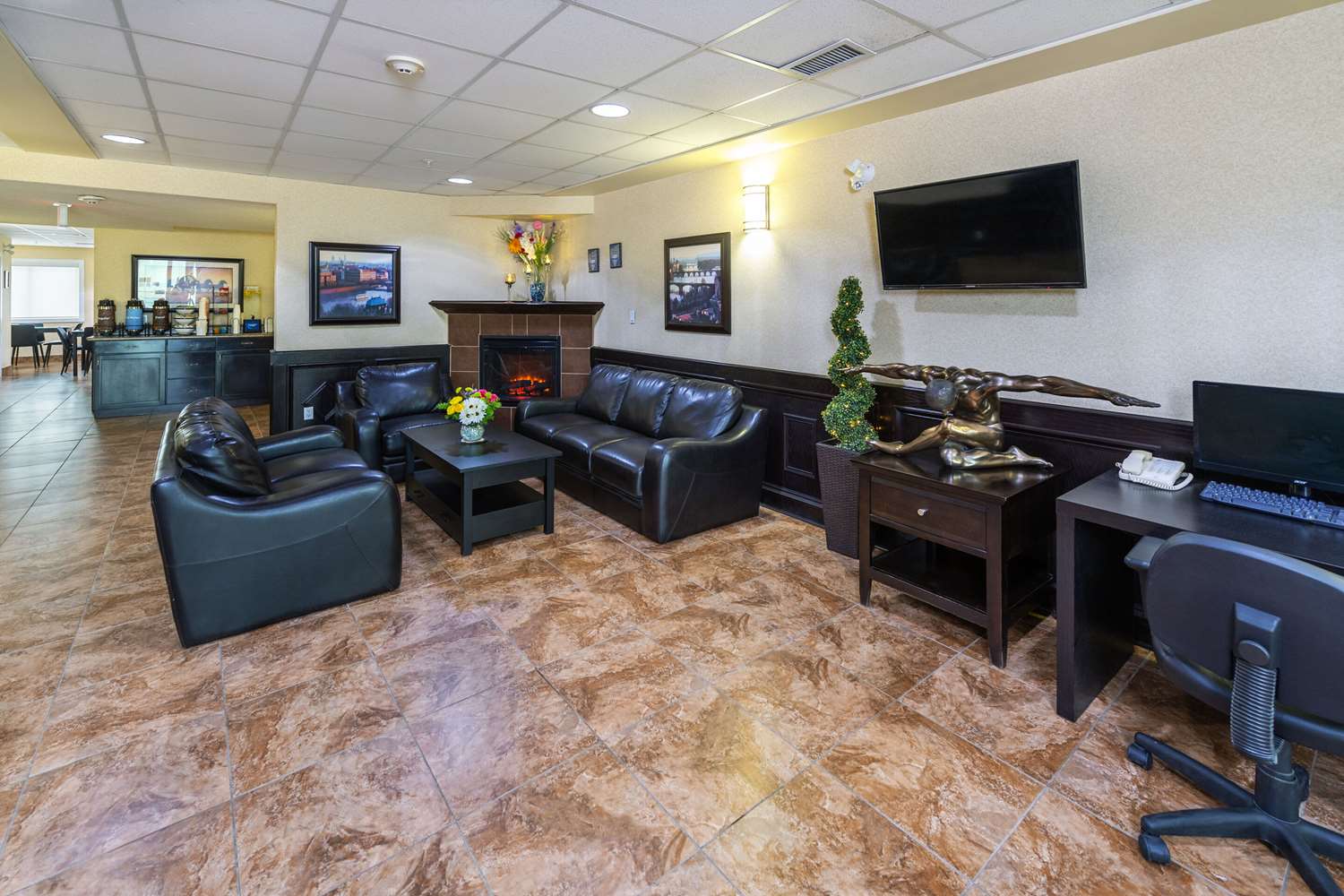 Comfort Inn And Suites Edson Yellowhead Highway 12/20