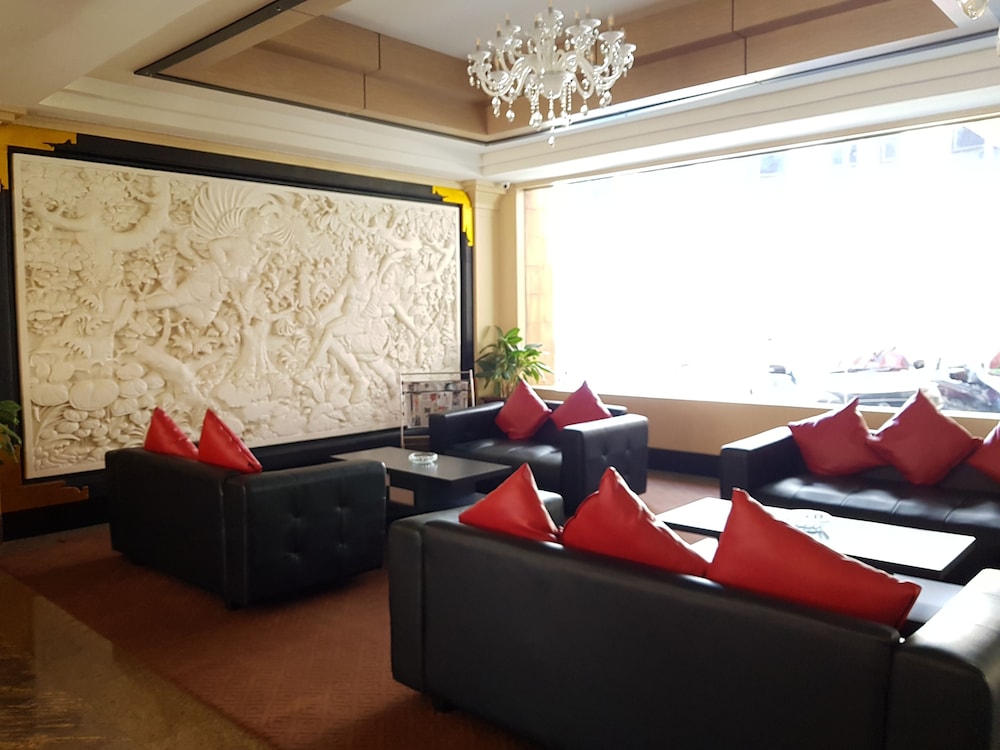 The K Hotel 38/48