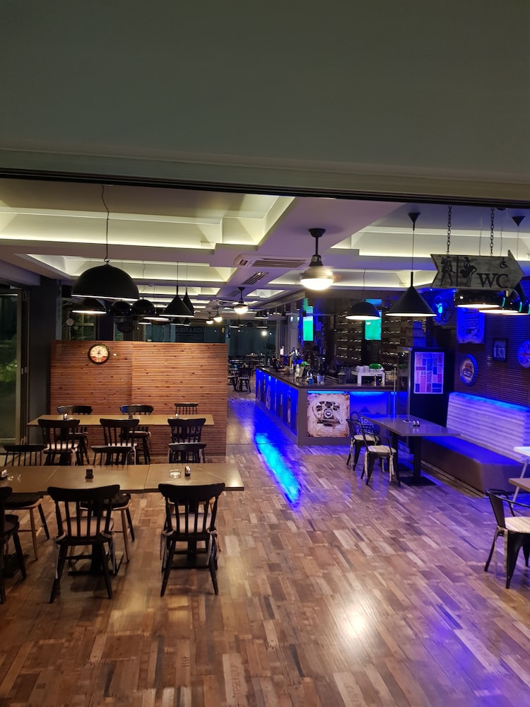 Euronapa Hotel Apartments 36/45
