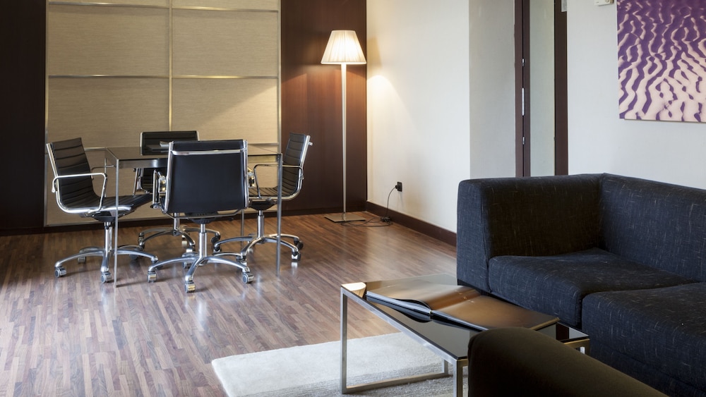 Ac Hotel Ciudad de Sevilla 23/32