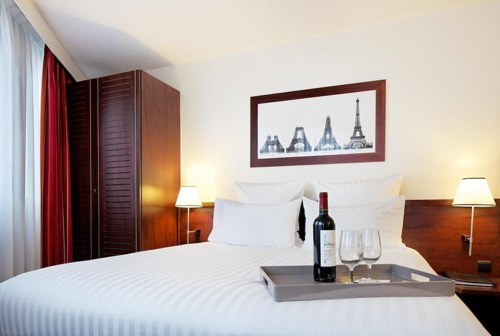 Mercure Paris Gare Montparnasse TGV 9/49
