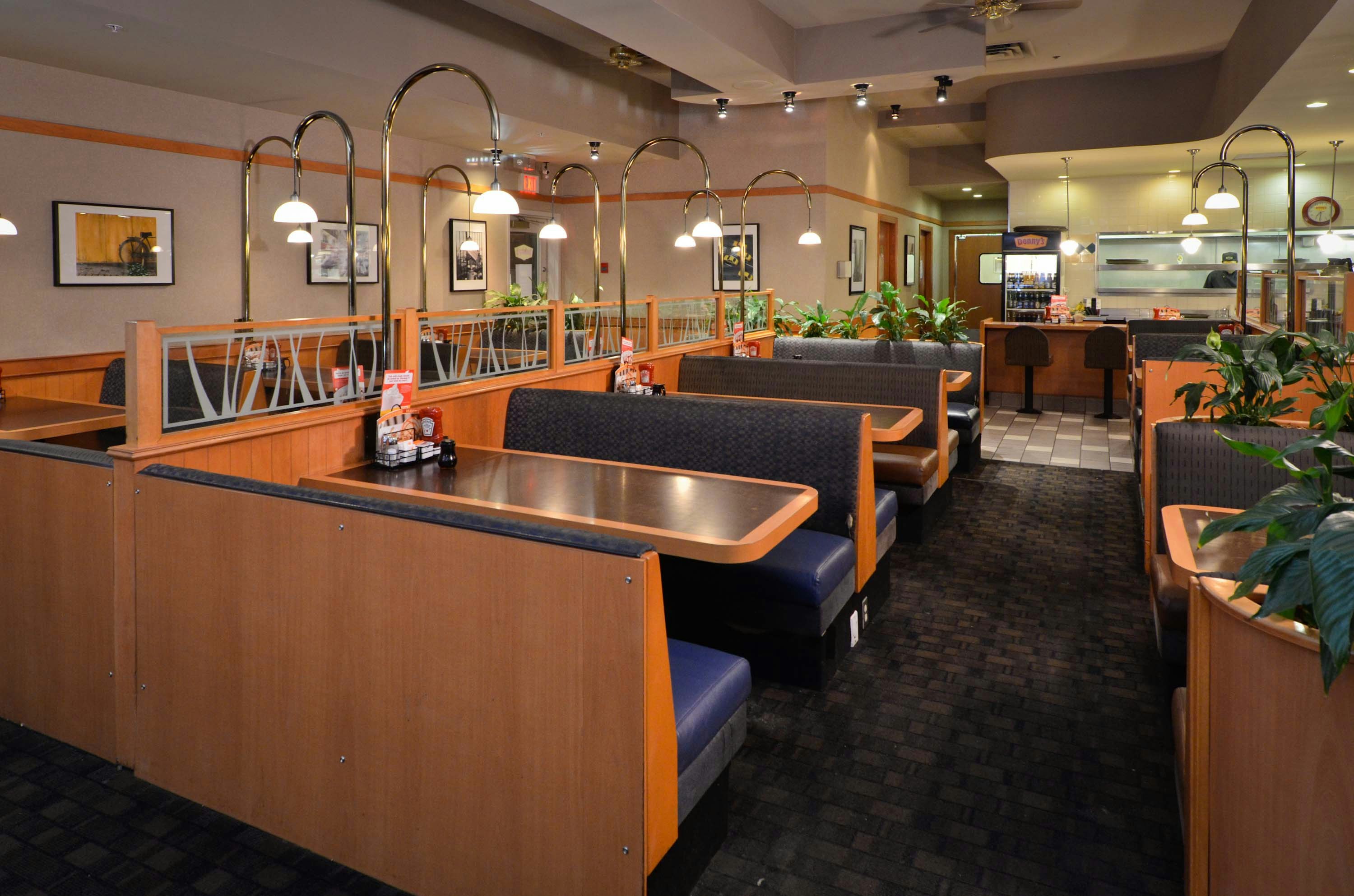 Sandman Hotel Grande Prairie 4/42