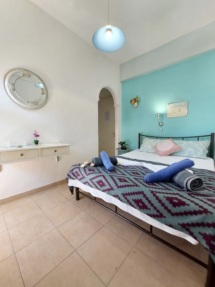 Avra Budget Beach Hotel 15/66