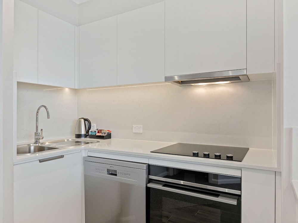 The Sebel Quay West Suites 25/74