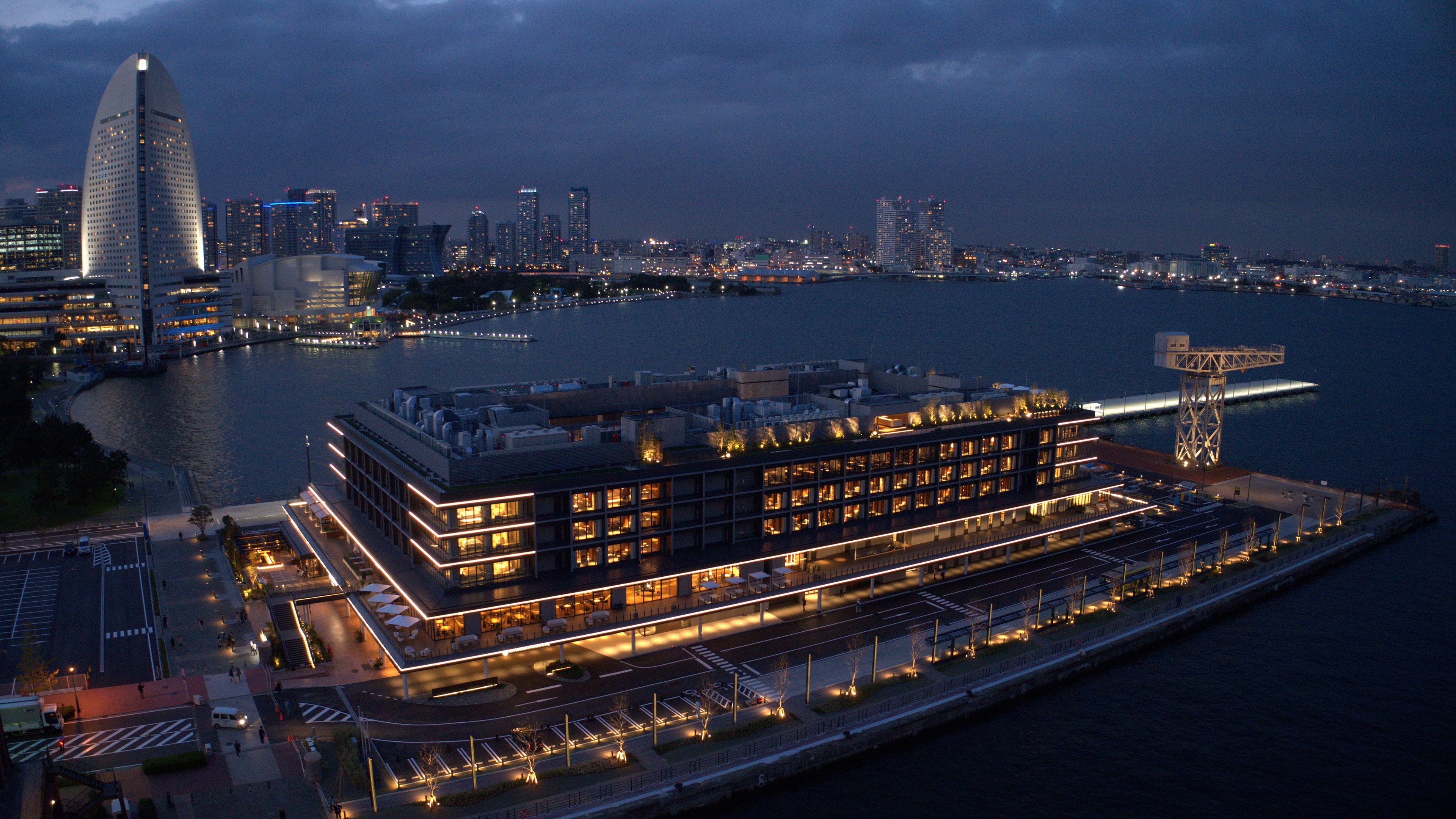 Intercontinental Yokohama Pier 8 5/78