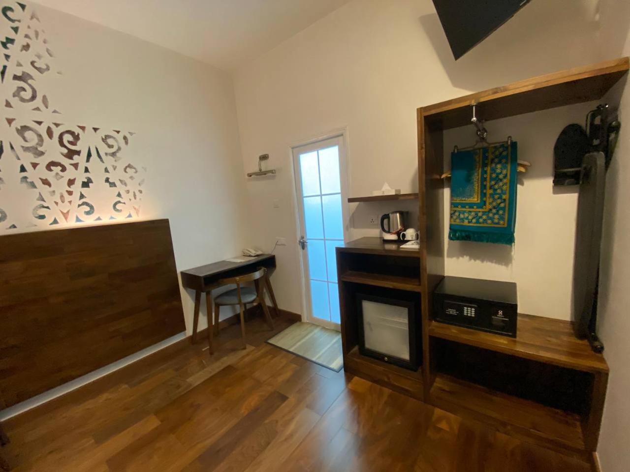Serapi Hotel 28/33