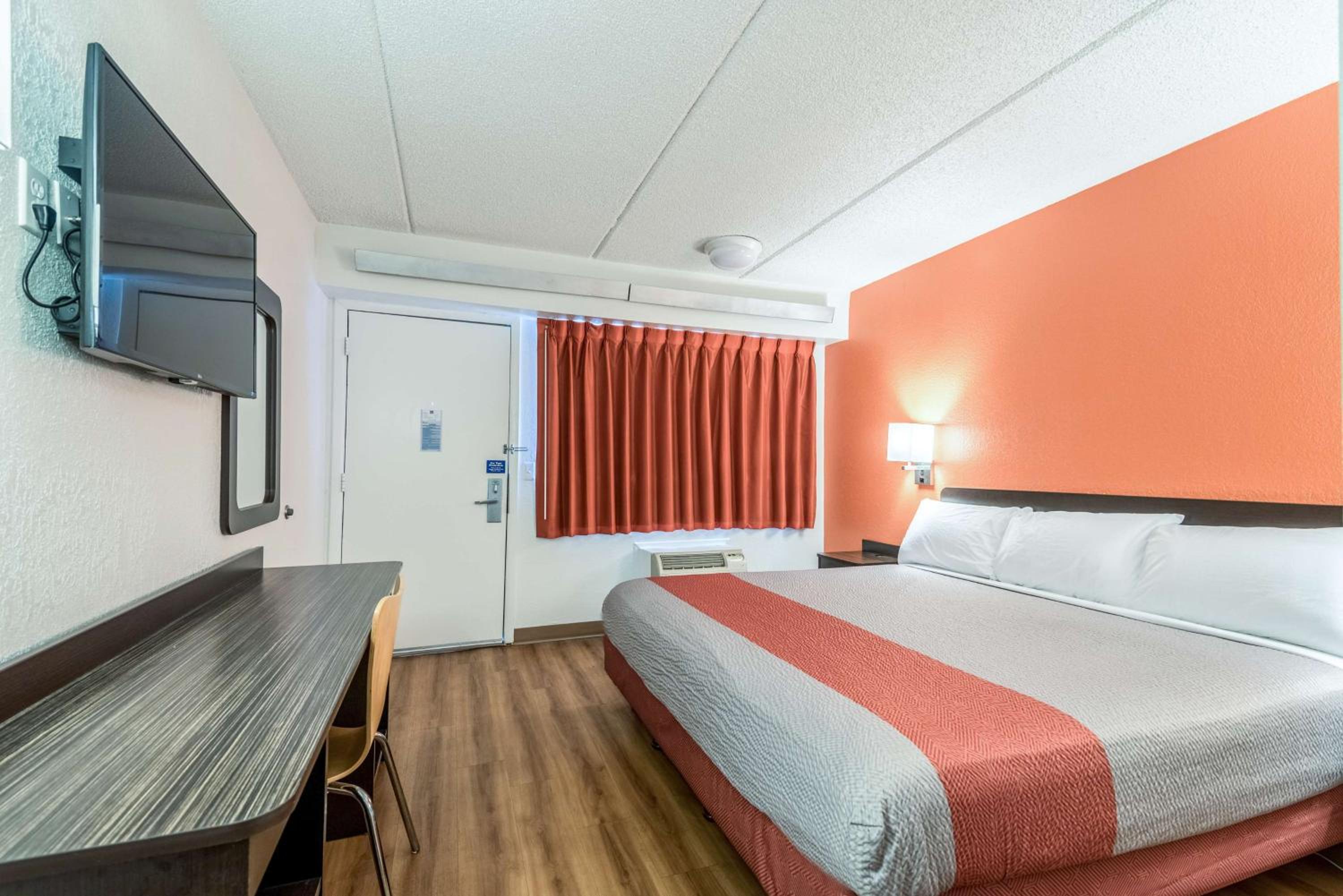 ROOM, DOUBLE BED, ACCESSIBLE