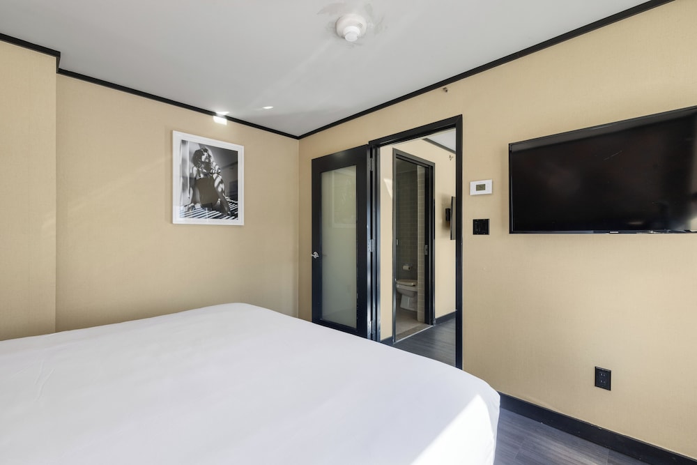Hudson Yards Hotel 15/50